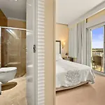 Boutique Oasi 5* Pjescana Uvala