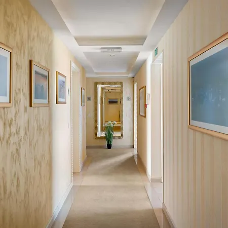 Boutique Oasi 5* Pjescana Uvala