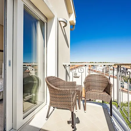 Boutique Oasi Nocleg ze śniadaniem 5*