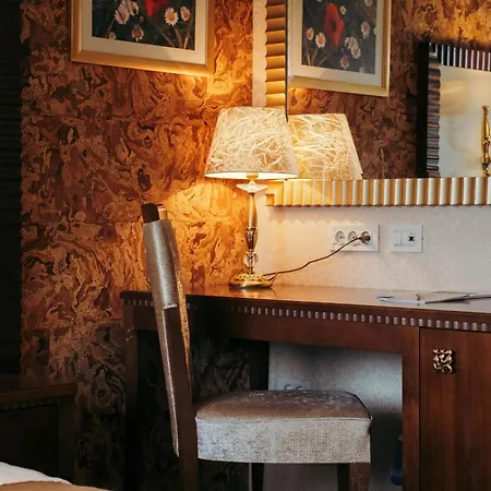 Boutique Oasi Bed and Breakfast 5*