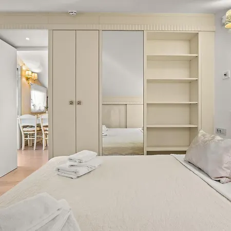 Boutique Oasi 5* Pjescana Uvala