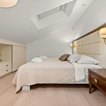 Boutique Oasi 5* Pjescana Uvala