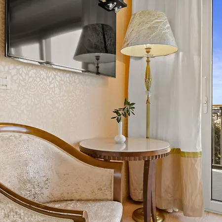 Boutique Oasi Bed and breakfast