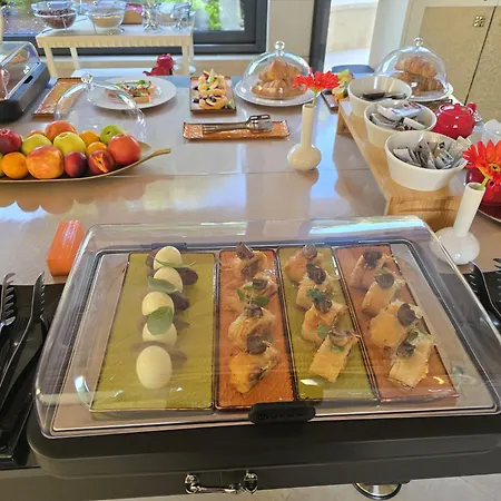 Boutique Oasi 5* Pjescana Uvala